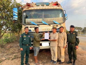 សេចក្តីជូនដំណឹង ស្តីពី ការដោះលែងរថយន្តឃាត់ទុករយៈពេល ១ឆ្នាំ ចំនួន ១០៨គ្រឿង និងរឹតបន្តឹងការអនុវត្តច្បាប់ លើយានយន្តដឹកជញ្ជូនលើសទម្ងន់កម្រិតកំណត់។