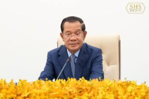 សម្តេចអគ្គមហាសេនាបតីតេជោ ហ៊ុន សែន ប្រធានព្រឹទ្ធសភានៃព្រះរាជាណាចក្រកម្ពុជា ថ្វាយសារលិខិតថ្លែងអំណរព្រះរាជគុណ ថ្វាយ សម្តេចព្រះមហាក្សត្រី នរោត្តម មុនិនាថ សីហនុ ព្រះវររាជមាតាជាតិខ្មែរ ដែលព្រះអង្គបានប្រទានព្រះរាជសារលិខិតអបអរសាទរ ក្នុងឱកាសដែល សម្តេចតេជោ ត្រូវបានសាធារណរដ្ឋប្រជាធិបតេយ្យទីម័រឡេស្តេ ផ្តល់នូវគ្រឿងឥស្សរិយយស Grand Collar of the Order of Timor-Leste