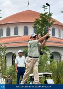 សម្តេចតេជោ ហ៊ុន សែន អញ្ជើញលេងកីឡាវាយកូនហ្គោល ដើម្បីសុខភាព នាព្រឹកថ្ងៃពុធ ទី២៨ ខែឧសភា ឆ្នាំ២០២៥។  សូមបងប្អូនចូលរួមលេងកីឡាទាំងអស់គ្នា ដើម្បីសុខភាព៕