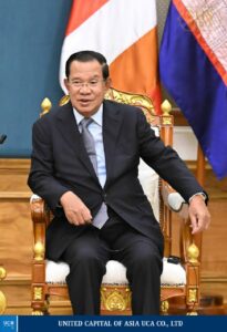 សម្តេចអគ្គមហាសេនាបតីតេជោ ហ៊ុន សែន ប្រធានព្រឹទ្ធសភានៃព្រះរាជាណាចក្រកម្ពុជា អនុញ្ញាតឲ្យលោក អាគីរ៉ា ដូដាតេ (Akira DODATE) នាយកប្រតិបត្តិសាជីវកម្មទេសចរជប៉ុន ចូលជួបសម្តែងការគួរសម នៅវិមានព្រឹទ្ធសភា រាជធានីភ្នំពេញ។