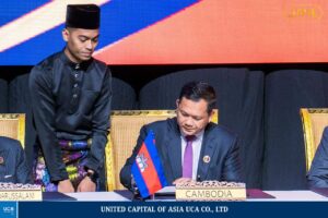 សម្តេចមហាបវរធិបតី ហ៊ុន ម៉ាណែត ​នាយករដ្ឋមន្ត្រីនៃព្រះរាជាណាចក្រកម្ពុជា អញ្ជើញចូលរួមពិធីចុះហត្ថលេខាលើសេចក្តីថ្លែងការណ៍គូឡាឡាំពួស្តីពីអាស៊ានឆ្នាំ២០៤៥ “អនាគតរួមគ្នារបស់យើង” ។