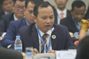 កិច្ចប្រជុំនៃឧត្តមក្រុមប្រឹក្សាពិគ្រោះ និងផ្តល់យោបល់ ប្រចាំខែ ឧសភា ឆ្នាំ ២៥៦៩