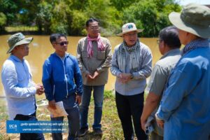 កាលពីព្រឹកថ្ងៃទី៥ ខែសីហា ឆ្នាំ២០២៥ ឯកឧត្តម ឌិត ទីណា រដ្ឋមន្រ្តីក្រសួងកសិកម្ម រុក្ខាប្រមាញ់ និងនេសាទ និងជាប្រធានក្រុមការងាររាជរដ្ឋាភិបាលចុះមូលដ្ឋានខេត្តបន្ទាយមានជ័យ និងគណៈប្រតិភូអមដំណេីរ បានអញ្ជេីញជួបសំណេះសំណាលជាមួយសហគមន៍កសិកម្មទំនើបដំណាំស្រូវព្រះនេត្រព្រះមានជ័យ នៅស្រុកព្រះនេត្រព្រះ ខេត្តបន្ទាយមានជ័យ។